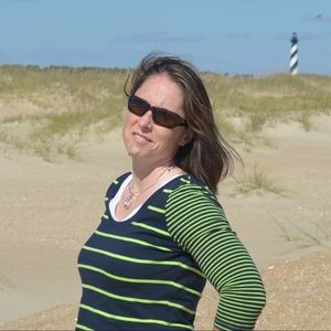 Meet your Posher, Leslie